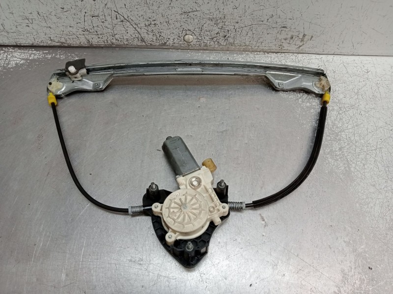 Recambio de elevalunas delantero izquierdo para renault clio ii (bb_, cb_) 1.5 dci (b/cb3m) referencia OEM IAM 0130822020 5P 200