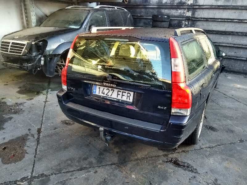 volvo v70 familiar del año 2006