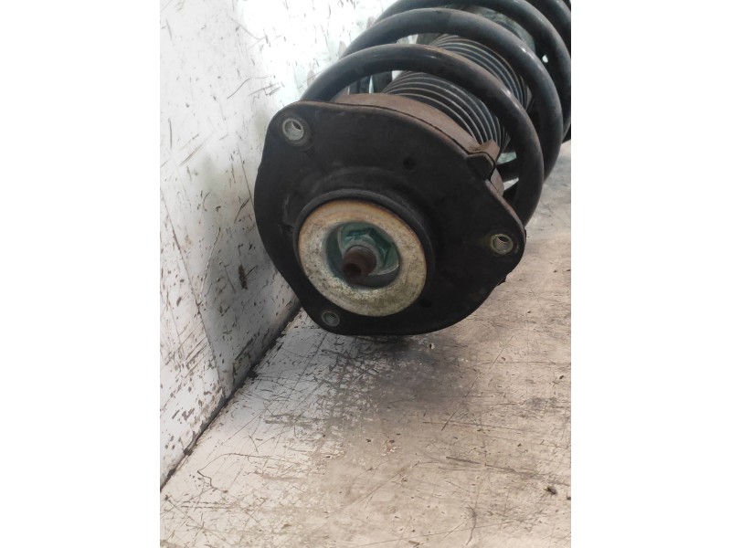 Recambio de amortiguador delantero derecho para skoda suberb (3t4) exclusive referencia OEM IAM 3C0413031AS 824904004822 