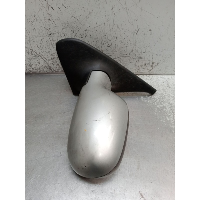Recambio de retrovisor izquierdo para renault clio ii (bb_, cb_) 1.5 dci (b/cb3m) referencia OEM IAM  MANUAL 2001