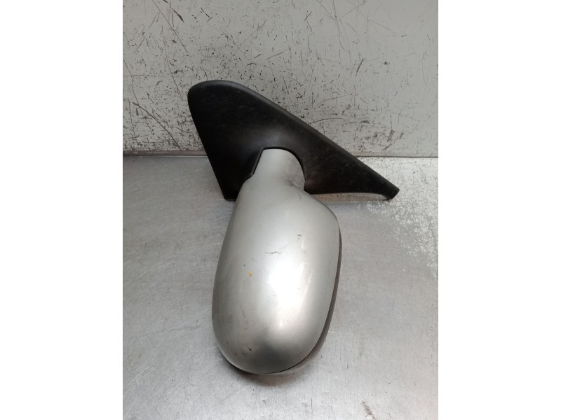 Recambio de retrovisor izquierdo para renault clio ii (bb_, cb_) 1.5 dci (b/cb3m) referencia OEM IAM  MANUAL 2001