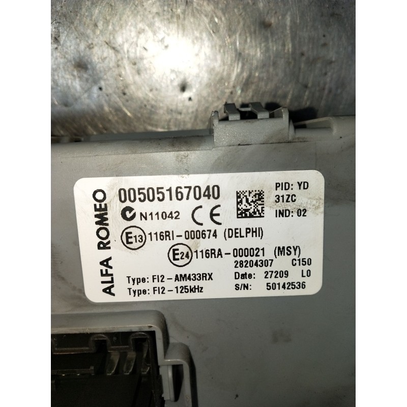 Recambio de caja reles / fusibles para alfa romeo mito (955_) 1.4 (955axb1b) referencia OEM IAM 00505167040 116RI000674 2008