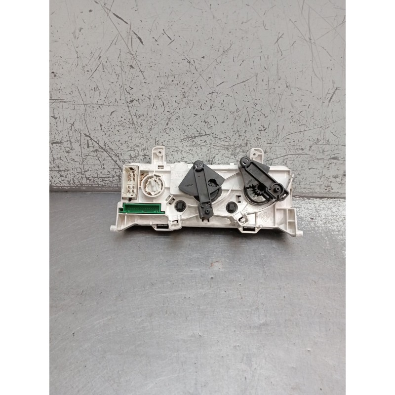 Recambio de mando calefaccion / aire acondicionado para renault clio ii (bb_, cb_) 1.5 dci (b/cb3m) referencia OEM IAM A82000200