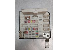 Recambio de caja reles / fusibles para renault megane ii station wagon (km0/1_) 1.9 dci referencia OEM IAM 8200455424 519083075  2