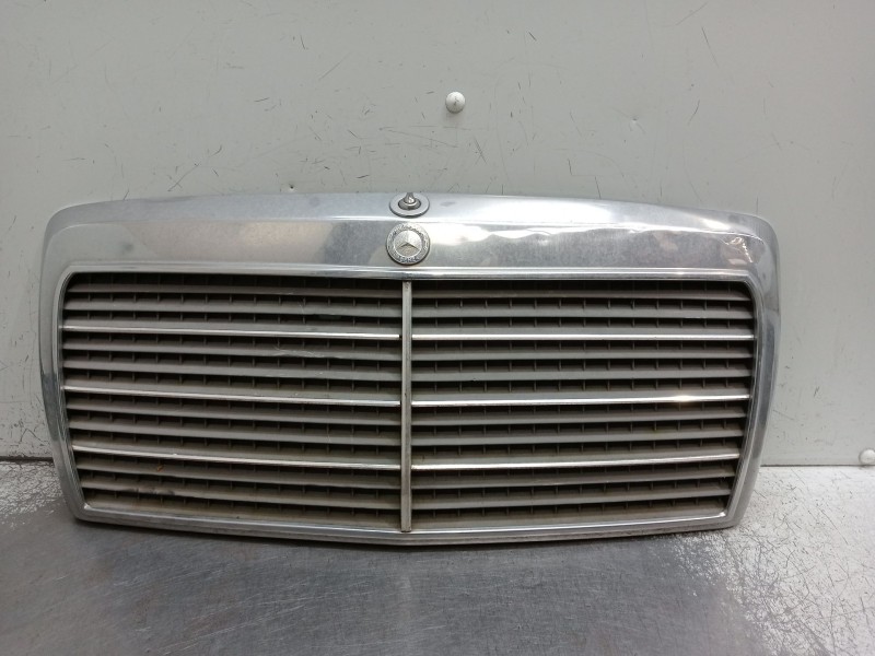 Recambio de rejilla delantera para mercedes-benz 124 sedán (w124) 300 d (124.130) referencia OEM IAM   1989