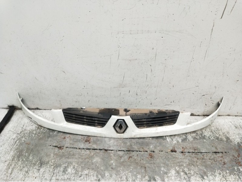 Recambio de rejilla delantera para renault kangoo express (fc0/1_) d 65 1.9 (fc0e, fc02, fc0j, fc0n) referencia OEM IAM   2003