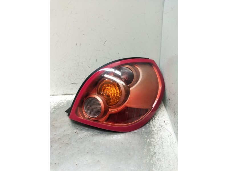 Recambio de piloto trasero derecho para nissan almera ii hatchback (n16) 2.2 dci referencia OEM IAM   2002
