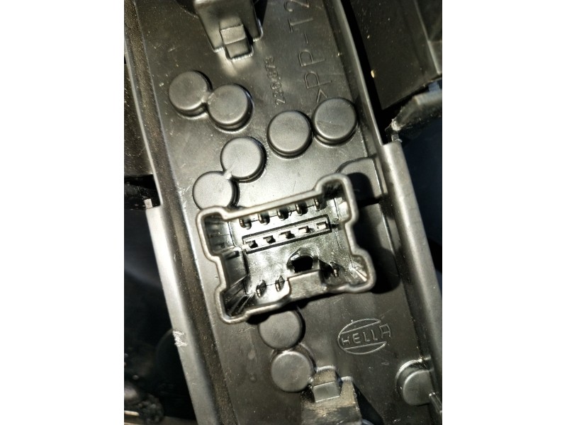 Recambio de piloto trasero derecho para nissan almera ii hatchback (n16) 2.2 dci referencia OEM IAM   2002