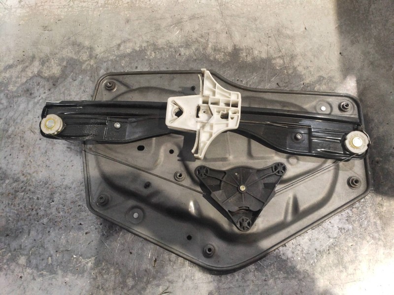 Recambio de elevalunas trasero izquierdo para skoda suberb (3t4) exclusive referencia OEM IAM 8K0959811A 1101919814200 3T0839461