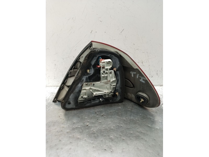 Recambio de piloto trasero izquierdo para mercedes-benz clase e (w211) e 270 cdi (211.016) referencia OEM IAM A2118200564  2002