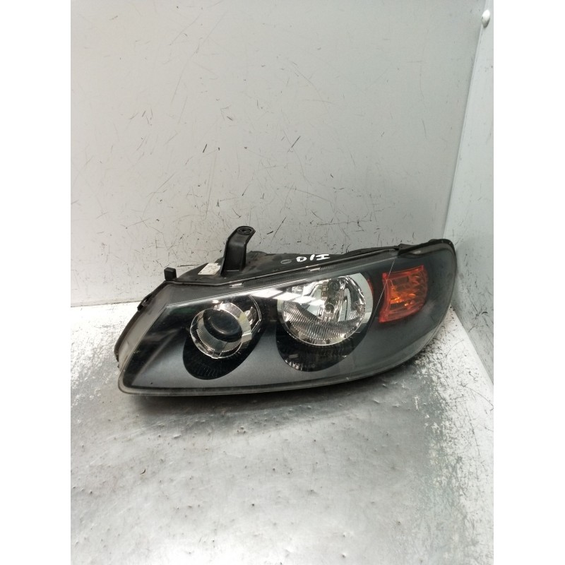 Recambio de faro izquierdo para nissan almera ii hatchback (n16) 2.2 dci referencia OEM IAM H235GLLE 26060BN67A 2002