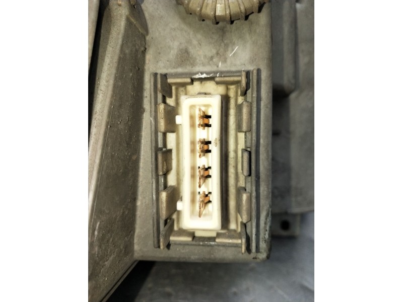 Recambio de faro izquierdo para seat ibiza ii (6k1) 1.8 i referencia OEM IAM 6K1941009AH 0301046105 1993