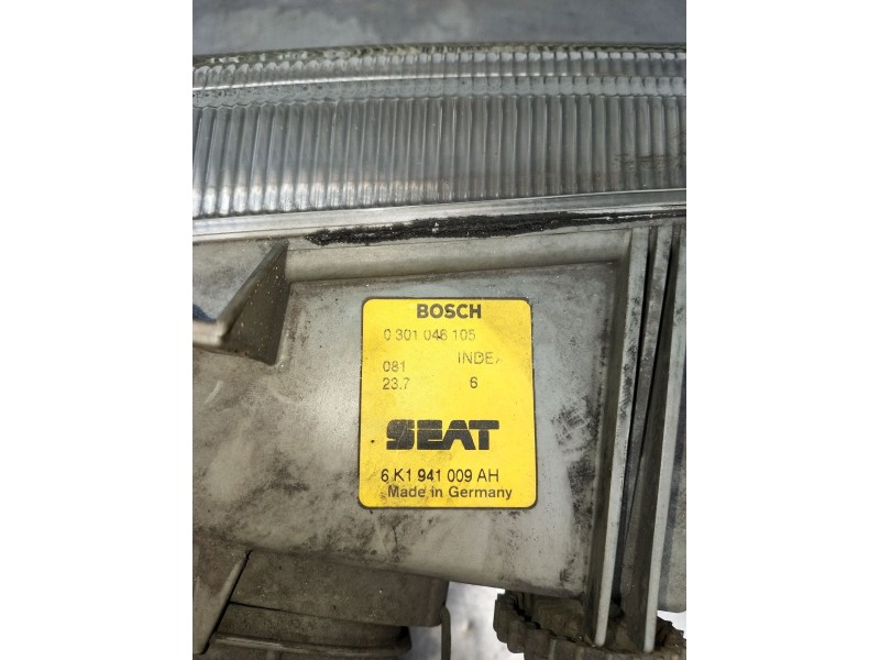 Recambio de faro izquierdo para seat ibiza ii (6k1) 1.8 i referencia OEM IAM 6K1941009AH 0301046105 1993