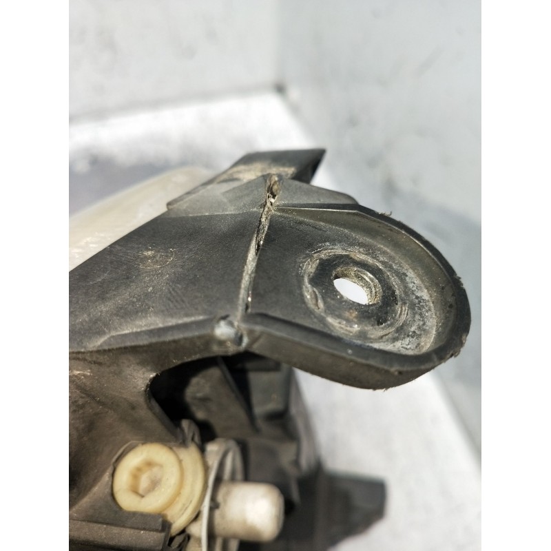 Recambio de faro derecho para opel combo furgoneta/monovolumen 1.7 di 16v referencia OEM IAM 09114330 VER FOTOS 2001