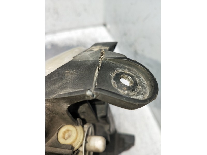 Recambio de faro derecho para opel combo furgoneta/monovolumen 1.7 di 16v referencia OEM IAM 09114330 VER FOTOS 2001