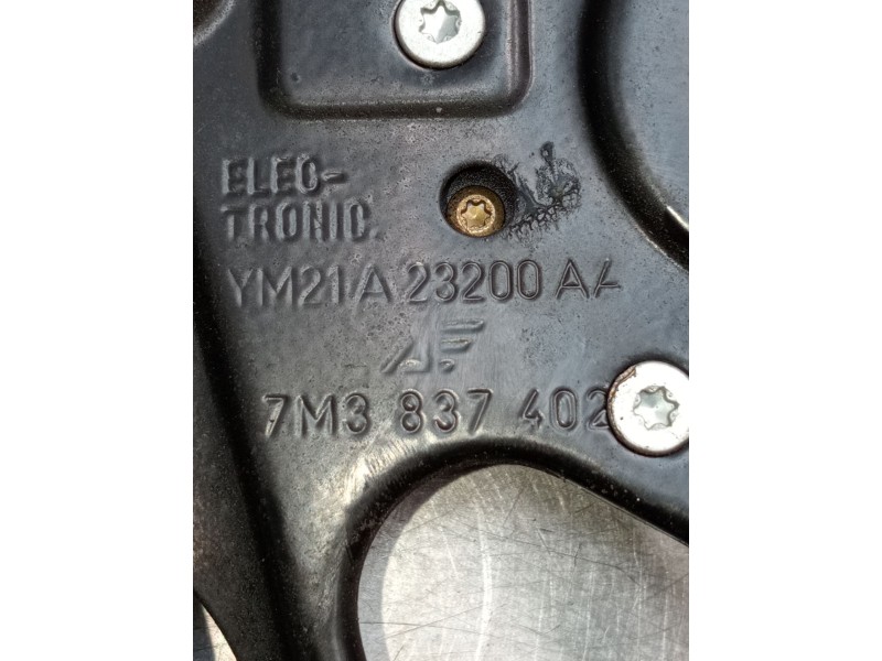 Recambio de elevalunas delantero derecho para seat alhambra (7v8, 7v9) 1.9 tdi referencia OEM IAM 7M3837402  2001