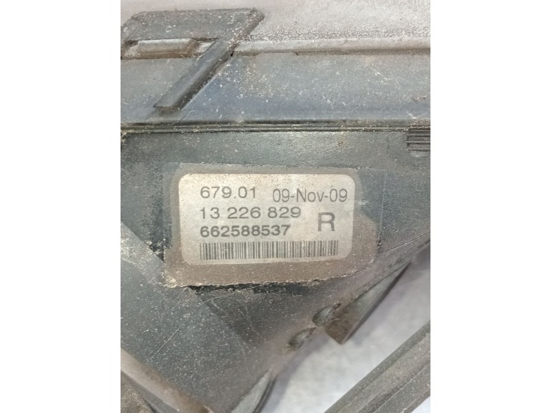 Recambio de faro antiniebla derecho para opel insignia a sports tourer (g09) 2.0 cdti (35) referencia OEM IAM 662588537 13226829