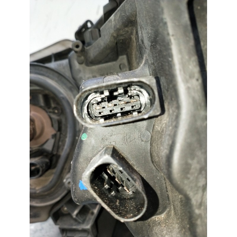 Recambio de faro derecho para mercedes-benz clase e (w211) e 270 cdi (211.016) referencia OEM IAM 5DV00829000 XENON 2002