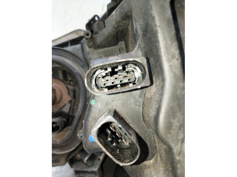 Recambio de faro derecho para mercedes-benz clase e (w211) e 270 cdi (211.016) referencia OEM IAM 5DV00829000 XENON 2002