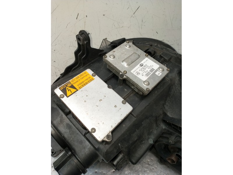 Recambio de faro derecho para mercedes-benz clase e (w211) e 270 cdi (211.016) referencia OEM IAM 5DV00829000 XENON 2002
