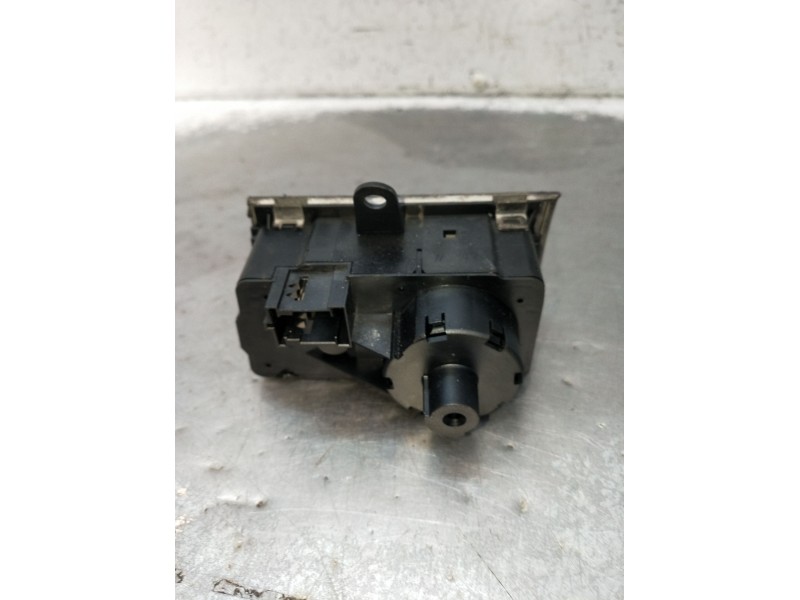 Recambio de mando luces para mercedes-benz clase e (w211) e 270 cdi (211.016) referencia OEM IAM 2115450104  2002