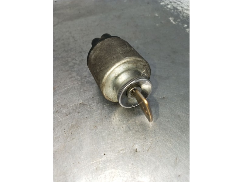 Recambio de conmutador de arranque para seat 600 0.8 referencia OEM IAM   