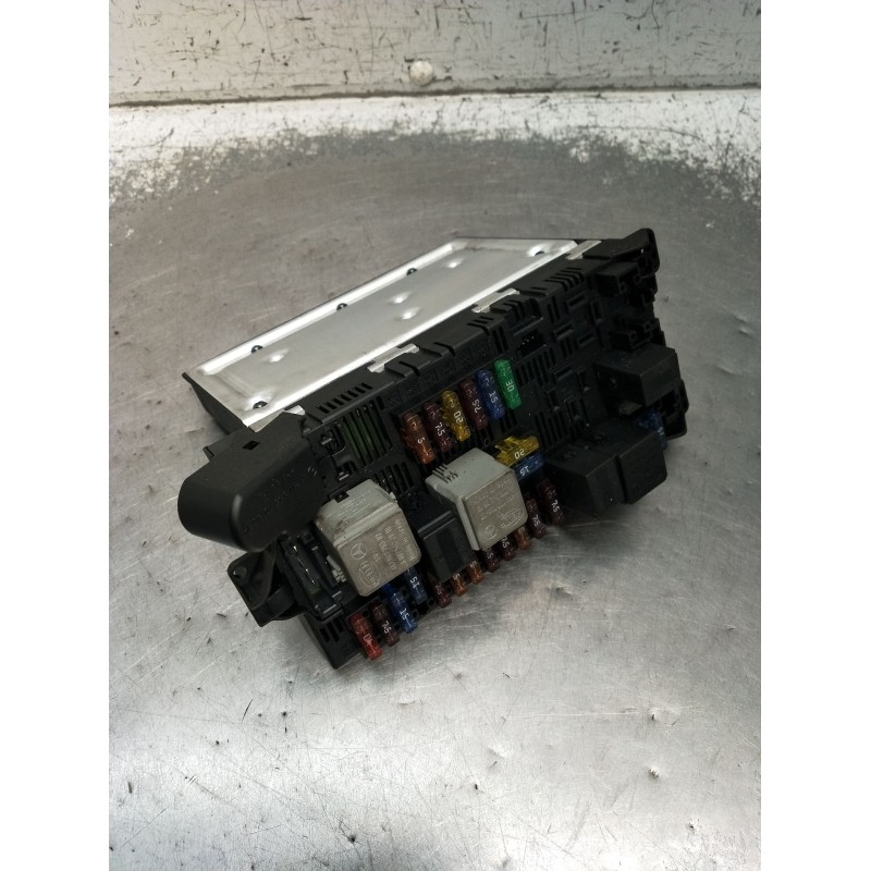 Recambio de caja reles / fusibles para mercedes-benz clase e (w211) e 270 cdi (211.016) referencia OEM IAM 2115453901  2002