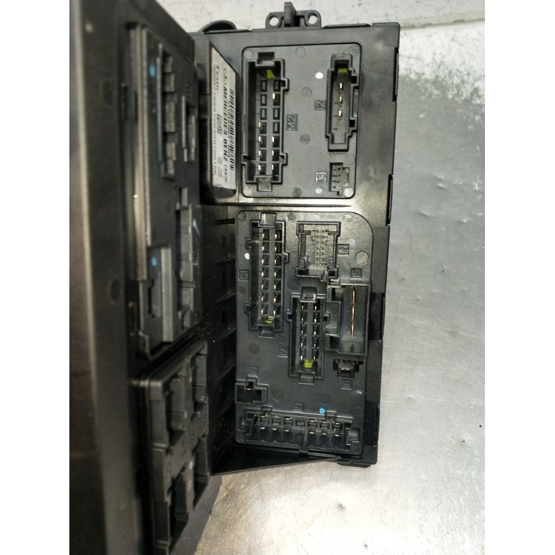 Recambio de caja reles / fusibles para mercedes-benz clase e (w211) e 270 cdi (211.016) referencia OEM IAM 2115453901  2002