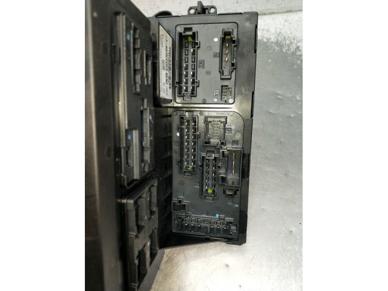 Recambio de caja reles / fusibles para mercedes-benz clase e (w211) e 270 cdi (211.016) referencia OEM IAM 2115453901  2002
