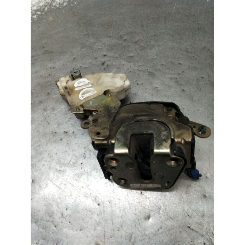 Recambio de motor cierre centralizado delantero derecho para nissan almera ii hatchback (n16) 2.2 dci referencia OEM IAM 8055261