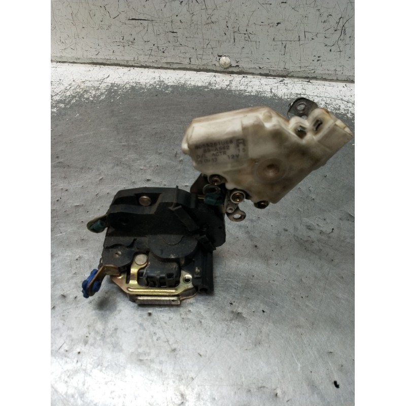 Recambio de motor cierre centralizado delantero derecho para nissan almera ii hatchback (n16) 2.2 dci referencia OEM IAM 8055261