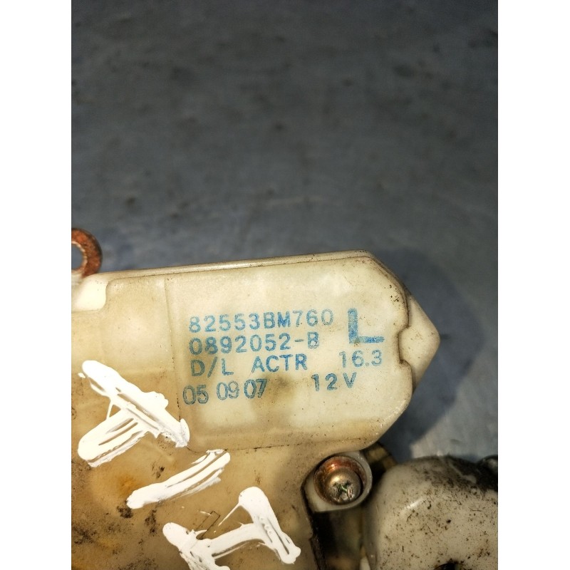 Recambio de motor cierre centralizado trasero izquierdo para nissan almera ii hatchback (n16) 2.2 dci referencia OEM IAM 82553BM