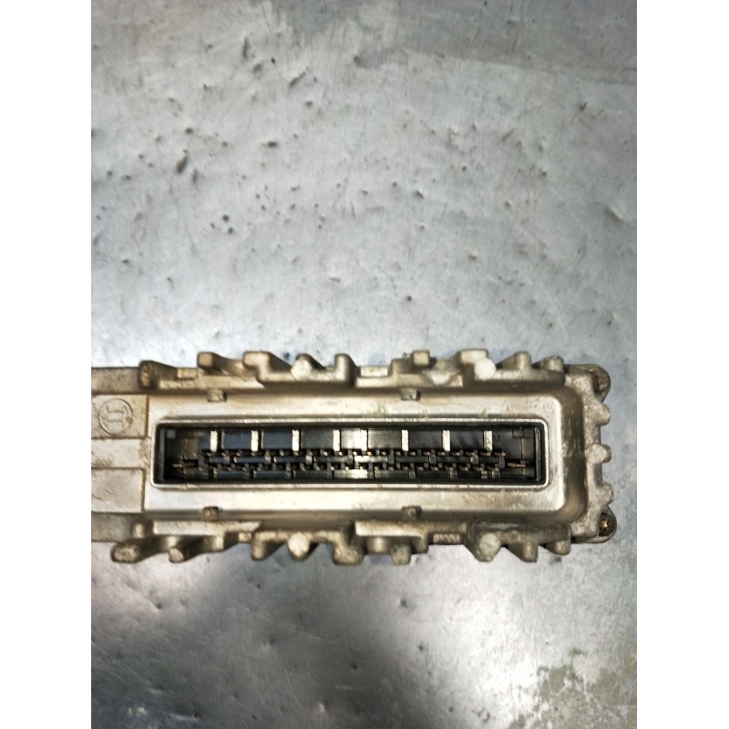Recambio de centralita motor uce para seat ibiza ii (6k1) 1.8 i referencia OEM IAM 02612031847185 8A0907311H 1993