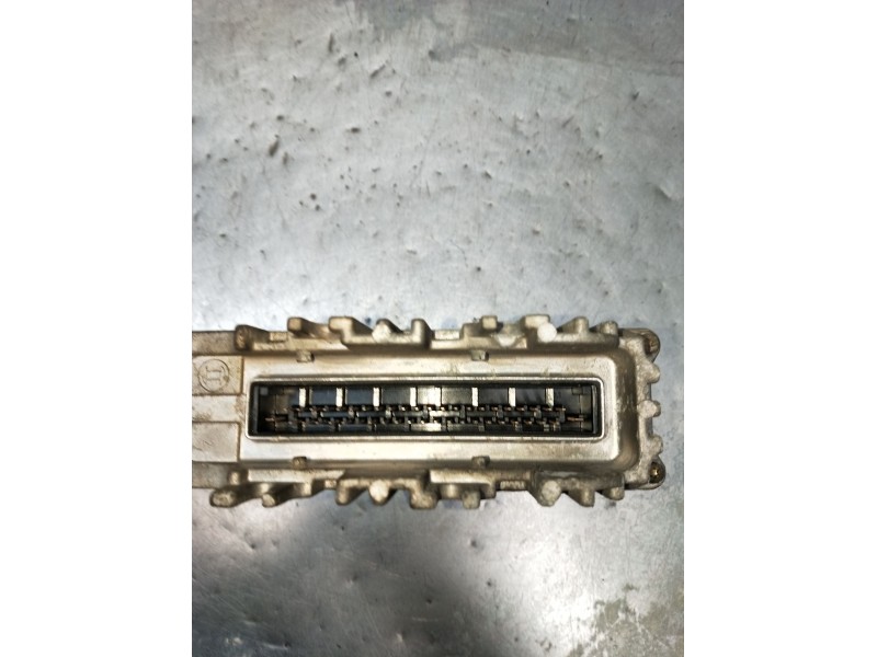 Recambio de centralita motor uce para seat ibiza ii (6k1) 1.8 i referencia OEM IAM 02612031847185 8A0907311H 1993
