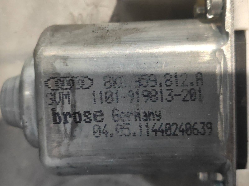 Recambio de elevalunas trasero derecho para skoda suberb (3t4) exclusive referencia OEM IAM 3T5839402A 8K0959812A 1101919813201 