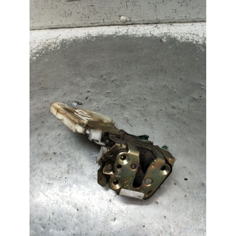 Recambio de motor cierre centralizado trasero derecho para nissan almera ii hatchback (n16) 2.2 dci referencia OEM IAM 82552BM76