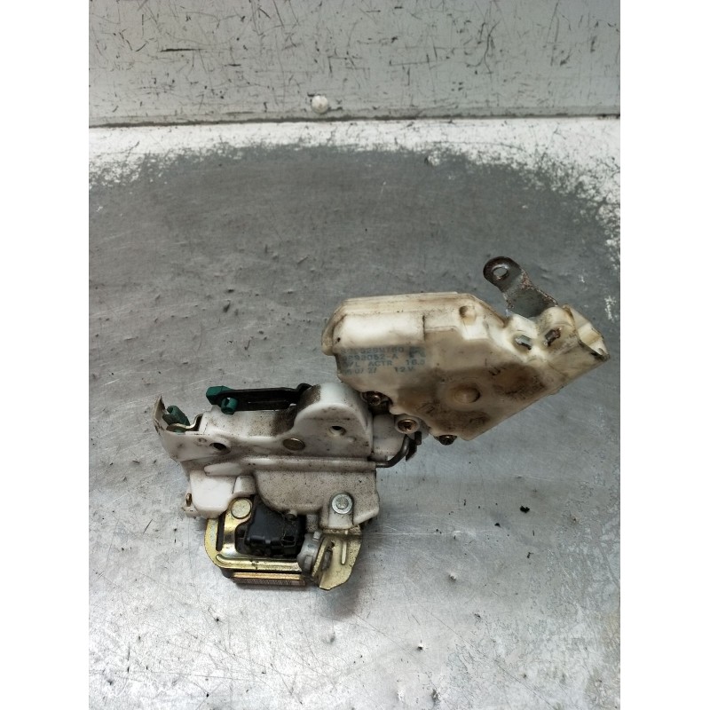 Recambio de motor cierre centralizado trasero derecho para nissan almera ii hatchback (n16) 2.2 dci referencia OEM IAM 82552BM76