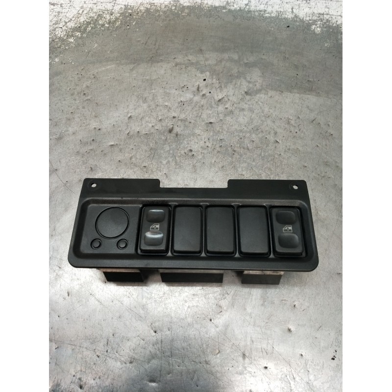 Recambio de mando elevalunas delantero izquierdo para seat ibiza ii (6k1) 1.8 i referencia OEM IAM 6K0857061  1993