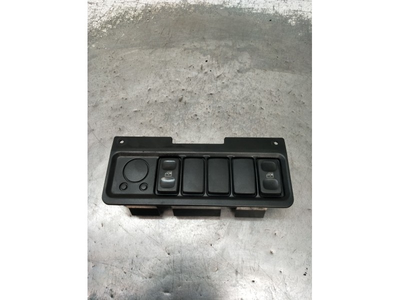 Recambio de mando elevalunas delantero izquierdo para seat ibiza ii (6k1) 1.8 i referencia OEM IAM 6K0857061  1993