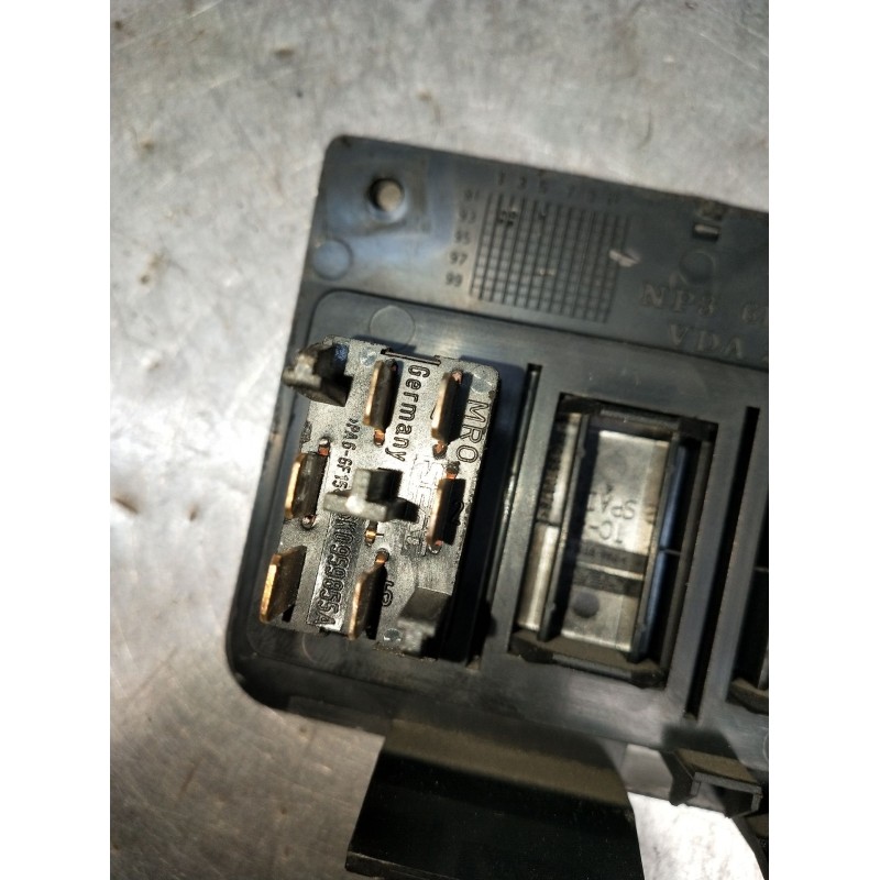 Recambio de mando elevalunas delantero izquierdo para seat ibiza ii (6k1) 1.8 i referencia OEM IAM 6K0857061  1993