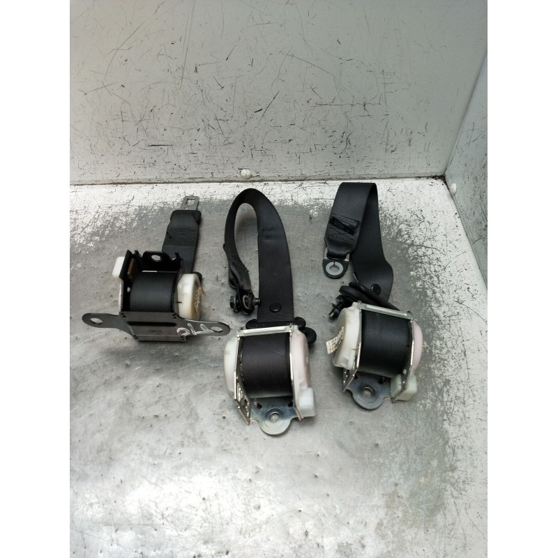 Recambio de juego cinturones trasero para nissan almera ii hatchback (n16) 2.2 dci referencia OEM IAM  5P 2002