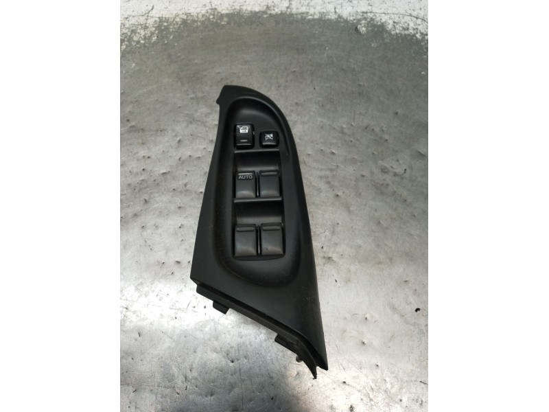 Recambio de mando elevalunas delantero izquierdo para nissan almera ii hatchback (n16) 2.2 dci referencia OEM IAM  5P 2002