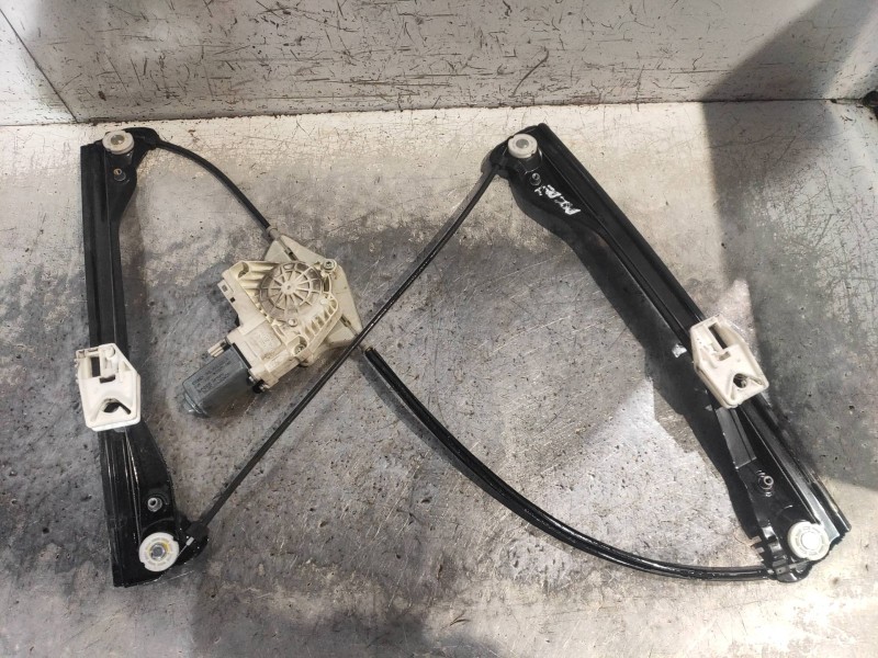 Recambio de elevalunas delantero derecho para skoda suberb (3t4) exclusive referencia OEM IAM 8K0959802A 1101965575200 3T0837462