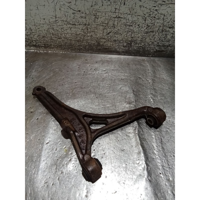 Recambio de brazo suspension inferior delantero derecho para citroën bx (xb-_) 14 e referencia OEM IAM   83