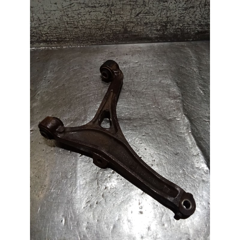 Recambio de brazo suspension inferior delantero derecho para citroën bx (xb-_) 14 e referencia OEM IAM   83