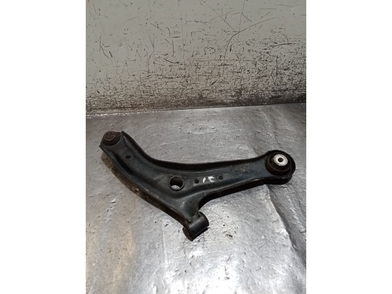 Recambio de brazo suspension inferior delantero izquierdo para ford fiesta vi (cb1, ccn) 1.6 tdci referencia OEM IAM   08