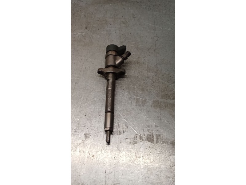 Recambio de inyector para ford focus c-max (dm2) 1.6 tdci referencia OEM IAM 0445110188 892080 BOSCH
