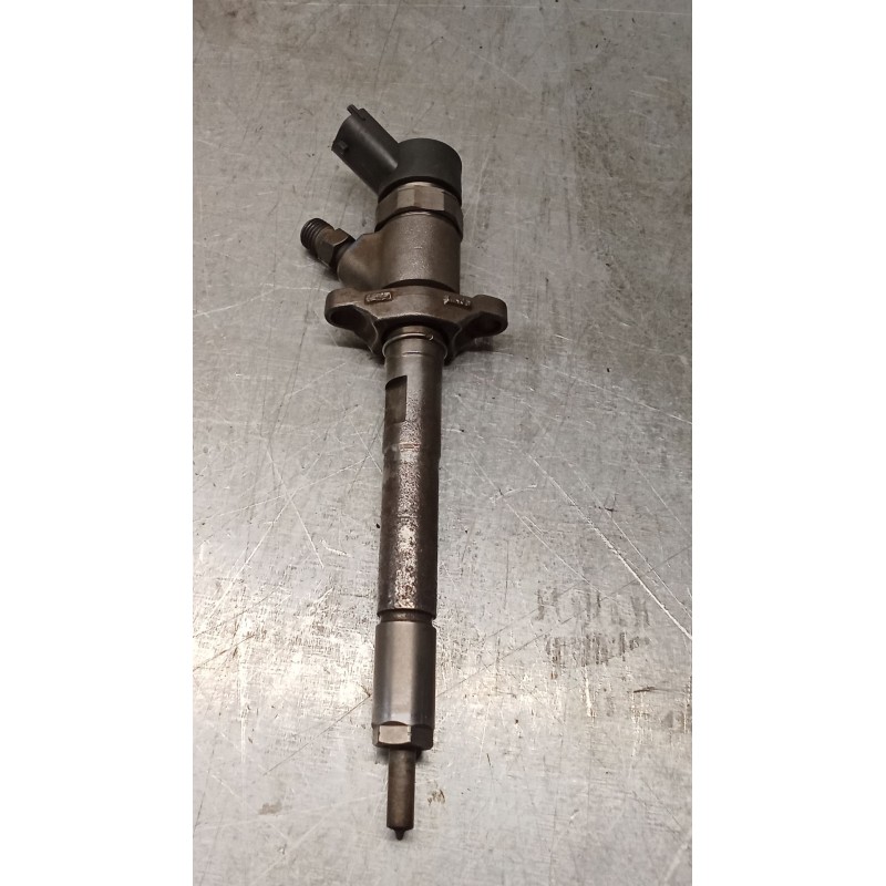 Recambio de inyector para ford focus c-max (dm2) 1.6 tdci referencia OEM IAM 0445110188 892080 BOSCH