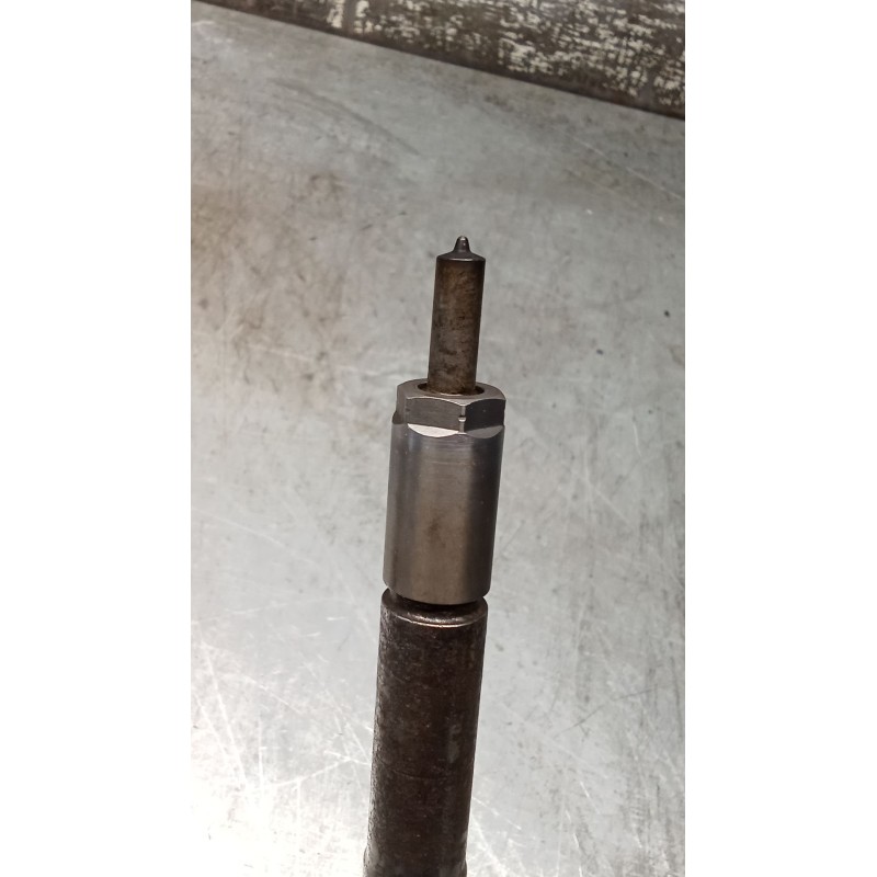 Recambio de inyector para ford focus c-max (dm2) 1.6 tdci referencia OEM IAM 0445110188 892080 BOSCH