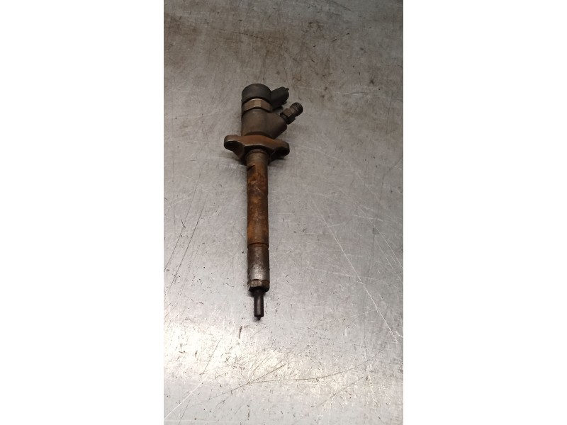 Recambio de inyector para ford focus c-max (dm2) 1.6 tdci referencia OEM IAM 0445110188 892080 BOSCH